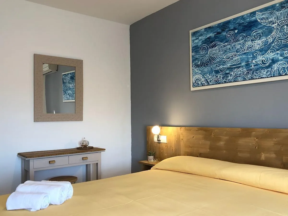 Hotel Hostal Santi Playa Migjorn